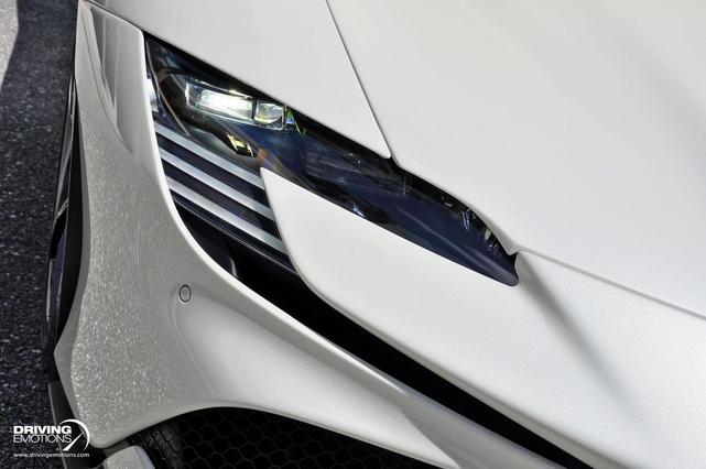 Photo of 2024 White Ferrari SF90 Spider