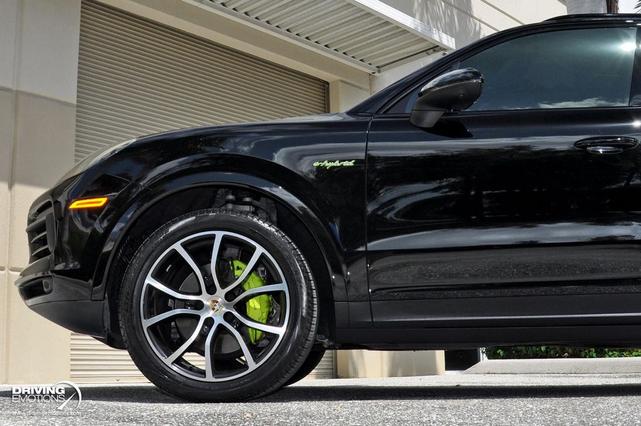 Photo of 2021 Black Porsche Cayenne