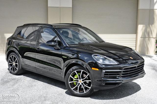 Photo of 2021 Black Porsche Cayenne