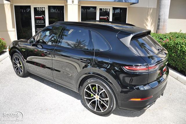Photo of 2021 Black Porsche Cayenne