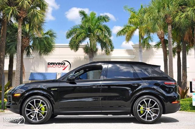 Photo of 2021 Black Porsche Cayenne