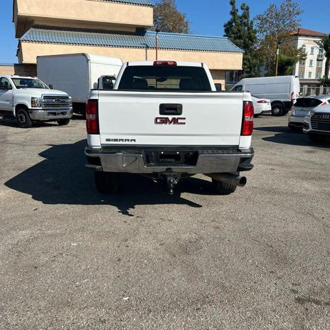 Photo of 2016 Summit White GMC Sierra 2500