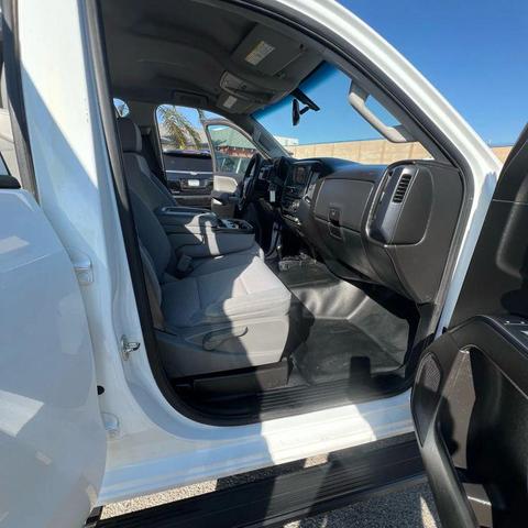 Photo of 2016 Summit White GMC Sierra 2500