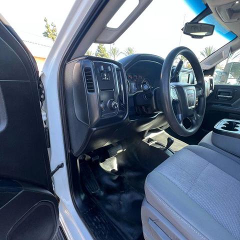 Photo of 2016 Summit White GMC Sierra 2500