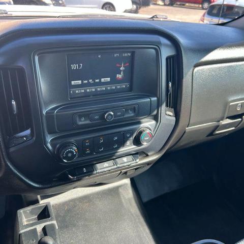 Photo of 2016 Summit White GMC Sierra 2500