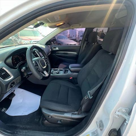 Photo of 2015 Bright White Clearcoat Dodge Durango