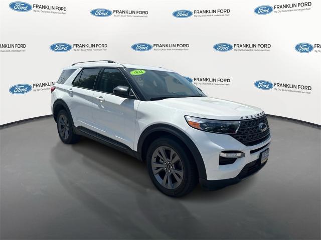 Photo of 2022 STAR WHITE MET TRI-COAT Ford Explorer
