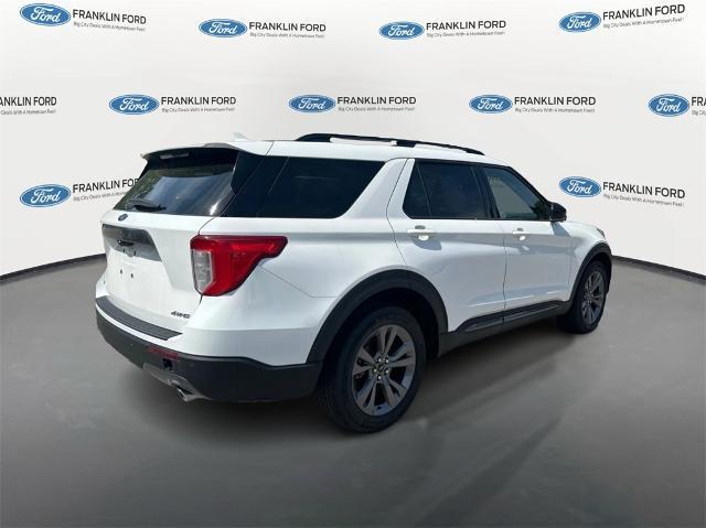 Photo of 2022 STAR WHITE MET TRI-COAT Ford Explorer