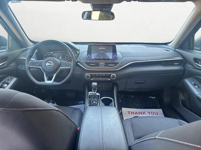 Photo of 2024 Gun Metallic Nissan Altima