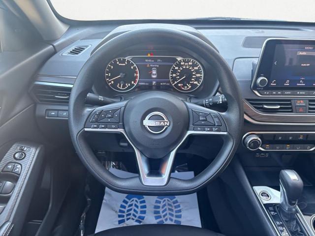 Photo of 2024 Gun Metallic Nissan Altima