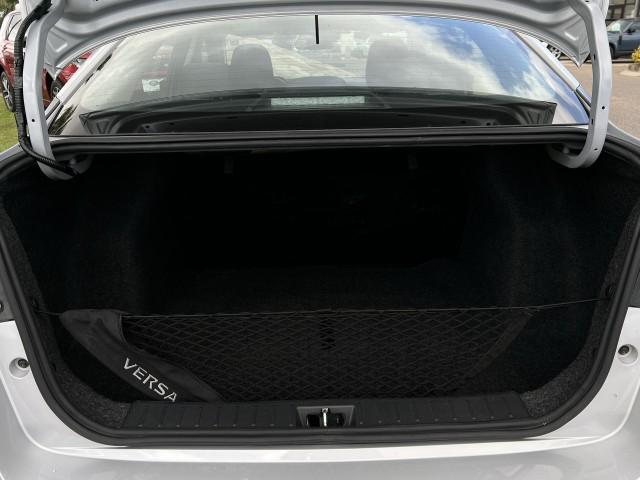Photo of 2024 Brilliant Silver Metallic Nissan Versa