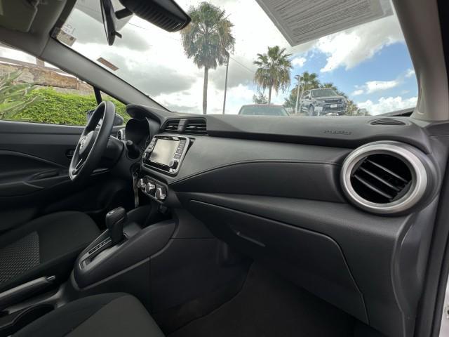 Photo of 2024 Brilliant Silver Metallic Nissan Versa