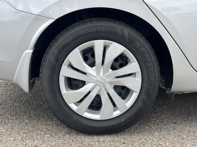 Photo of 2024 Brilliant Silver Metallic Nissan Versa