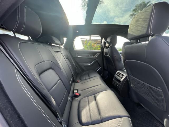 Photo of 2025 GRAY Jaguar F-PACE