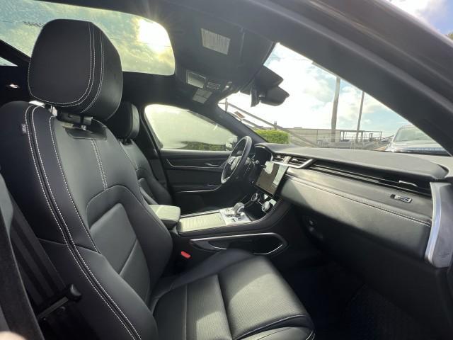 Photo of 2025 GRAY Jaguar F-PACE