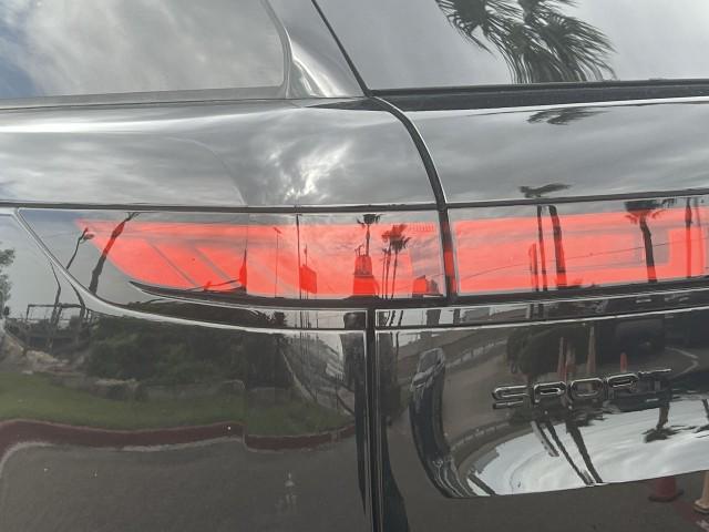 Photo of 2025 Santorini Black Metallic Land Rover Range Rover Sport