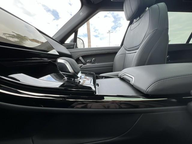 Photo of 2025 Santorini Black Metallic Land Rover Range Rover Sport
