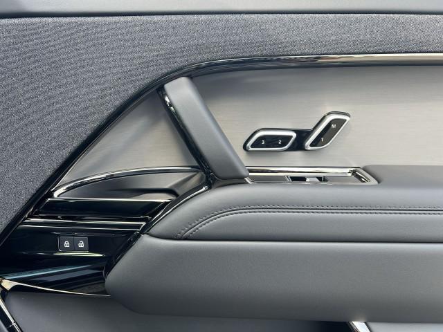 Photo of 2025 Santorini Black Metallic Land Rover Range Rover Sport