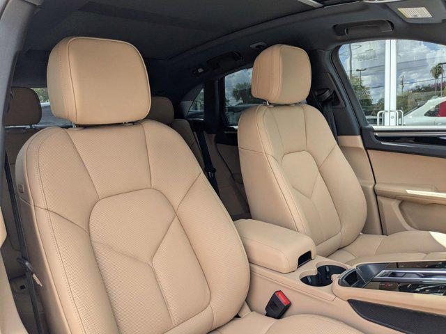 Photo of 2026 White Porsche Macan