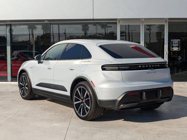 Photo of 2025 Ice Grey Metallic Porsche Macan