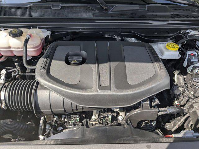 Photo of 2025 Bright White Clearcoat RAM 1500
