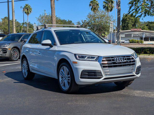 Photo of 2019 Glacier White Metallic Audi Q5