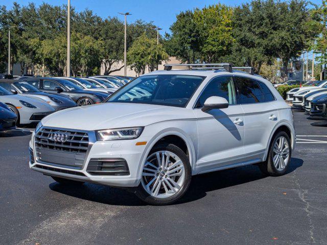 Photo of 2019 Glacier White Metallic Audi Q5