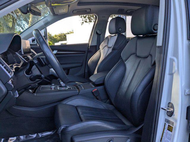 Photo of 2019 Glacier White Metallic Audi Q5