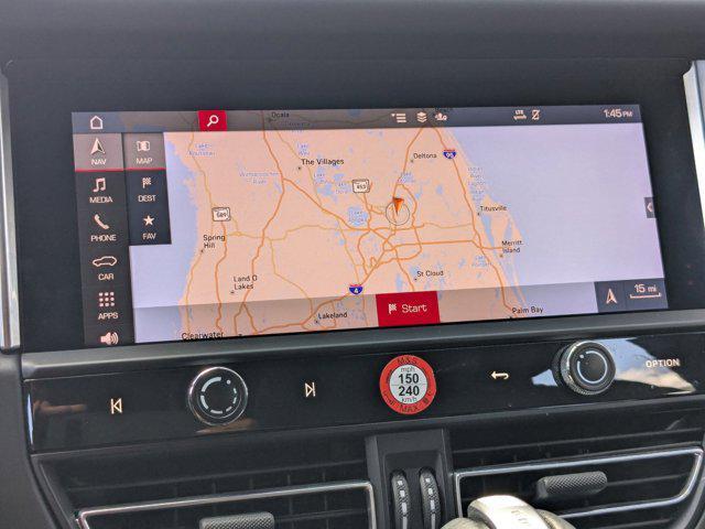 Photo of 2023 Silver/Gray Porsche Macan