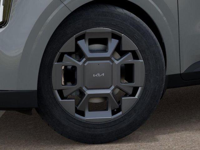 Photo of 2026 Ceramic Silver Kia Carnival Hybrid