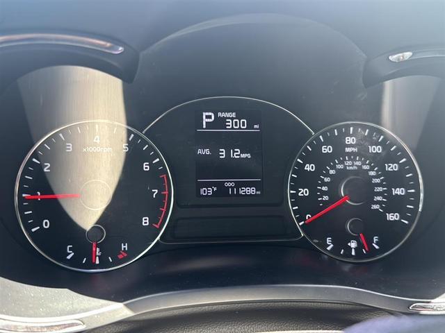 Photo of 2017 Silky Silver Kia Forte