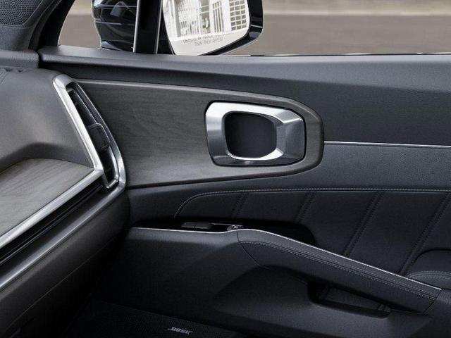 Photo of 2025 Gray Metallic Kia Sorento