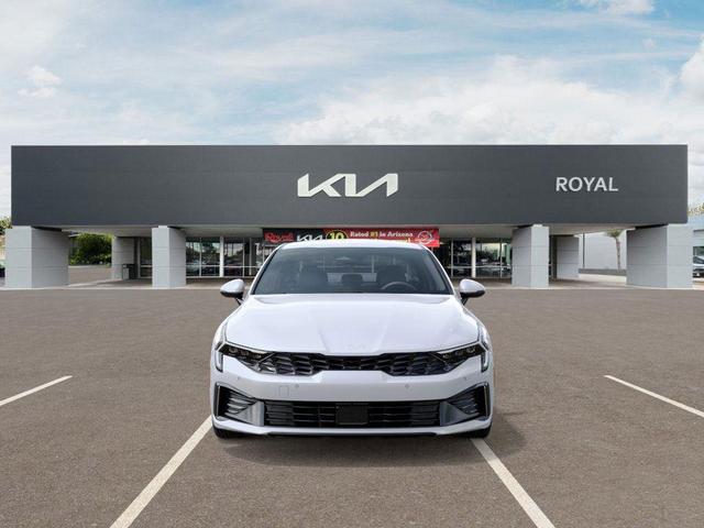 Photo of 2026 Snow White Pearl Kia K5