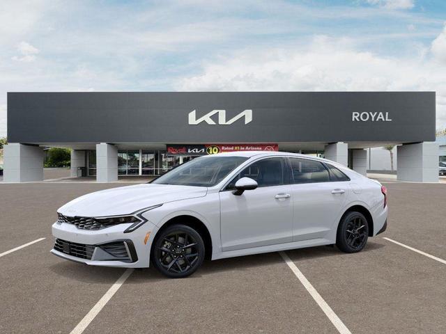Photo of 2026 Snow White Pearl Kia K5