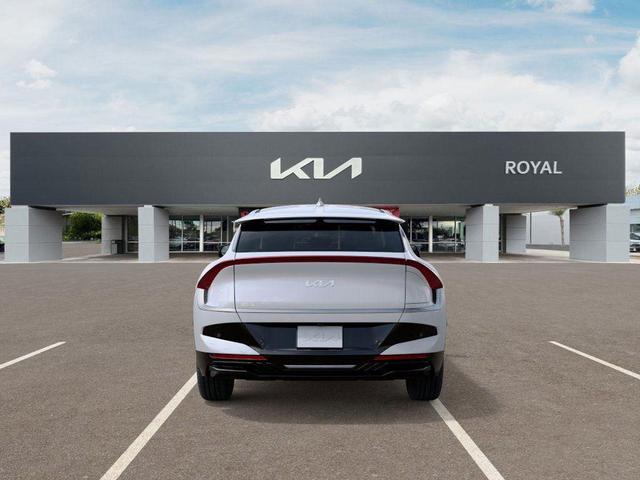 Photo of 2025 Glacier White Pearl Kia EV6