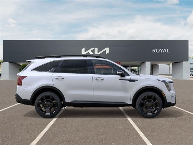 Photo of 2026 Glacial White Pearl Kia Sorento