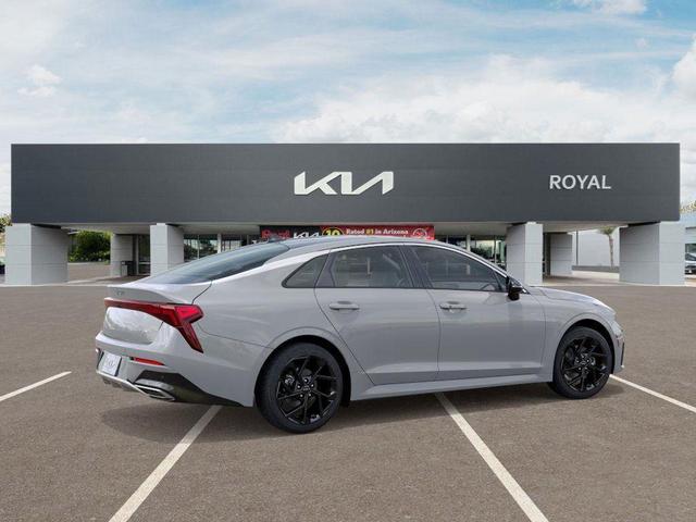 Photo of 2026 Wolf Gray Kia K5