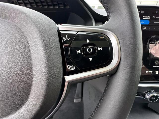 Photo of 2025 Vapour Gray Volvo XC90