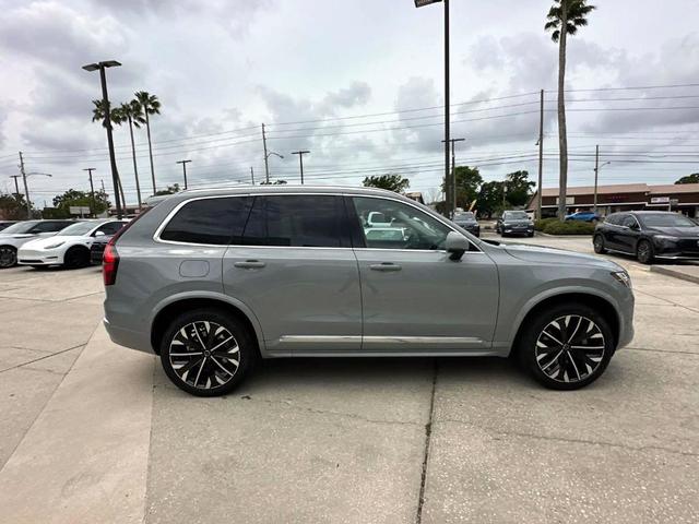 Photo of 2025 Vapour Gray Volvo XC90