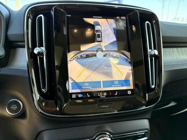 Photo of 2025 Sand Dune Volvo XC40