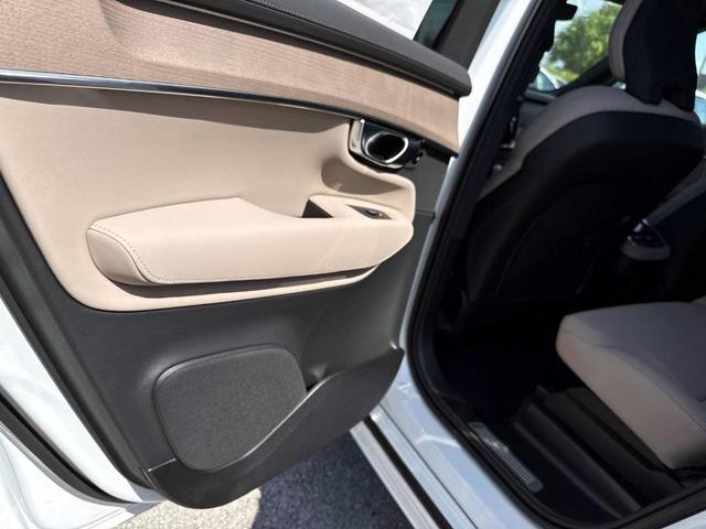 Photo of 2025 Crystal White Pearl Volvo XC90