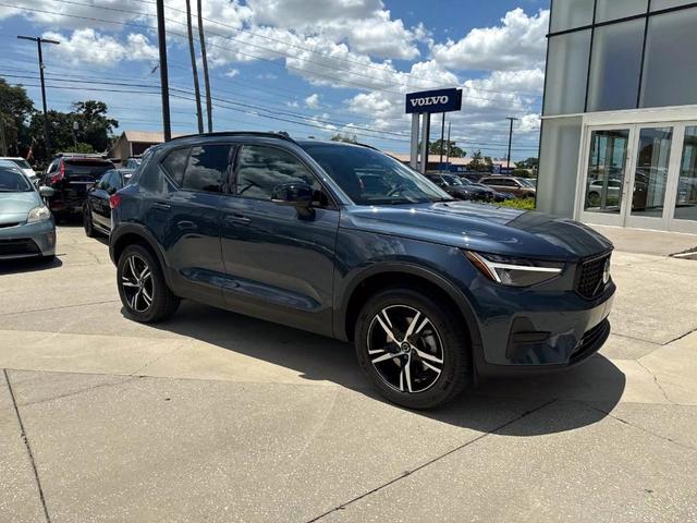 Photo of 2026 Denim Blue Volvo XC40