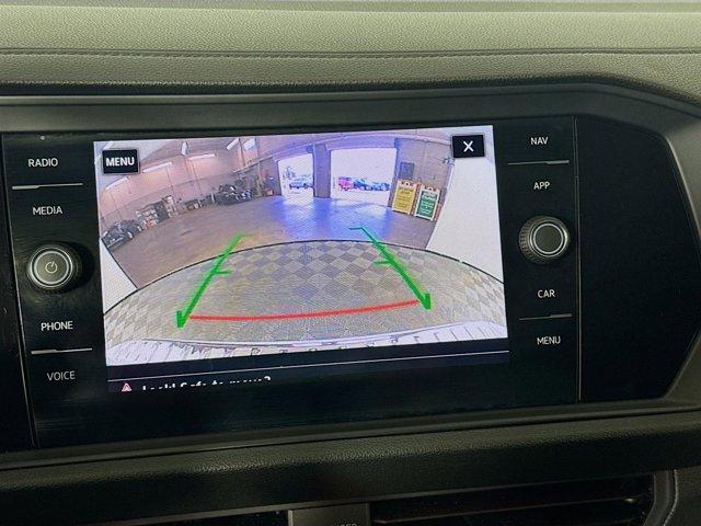 Photo of 2019 Pure White Volkswagen Jetta