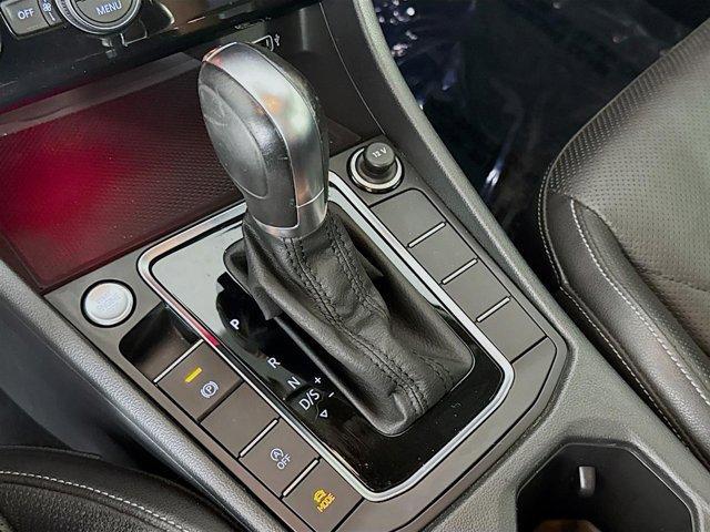 Photo of 2019 Pure White Volkswagen Jetta