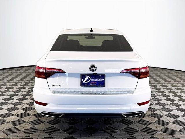 Photo of 2019 Pure White Volkswagen Jetta