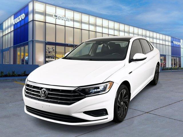 Photo of 2019 Pure White Volkswagen Jetta