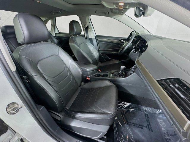 Photo of 2019 Pure White Volkswagen Jetta