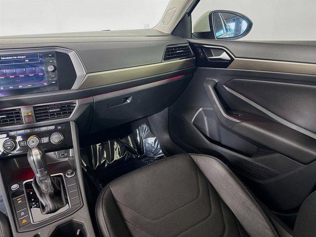 Photo of 2019 Pure White Volkswagen Jetta