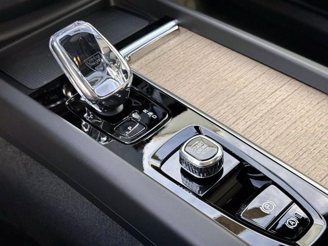 Photo of 2026 Mulberry Volvo XC60