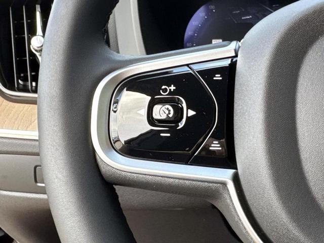 Photo of 2026 Mulberry Volvo XC60